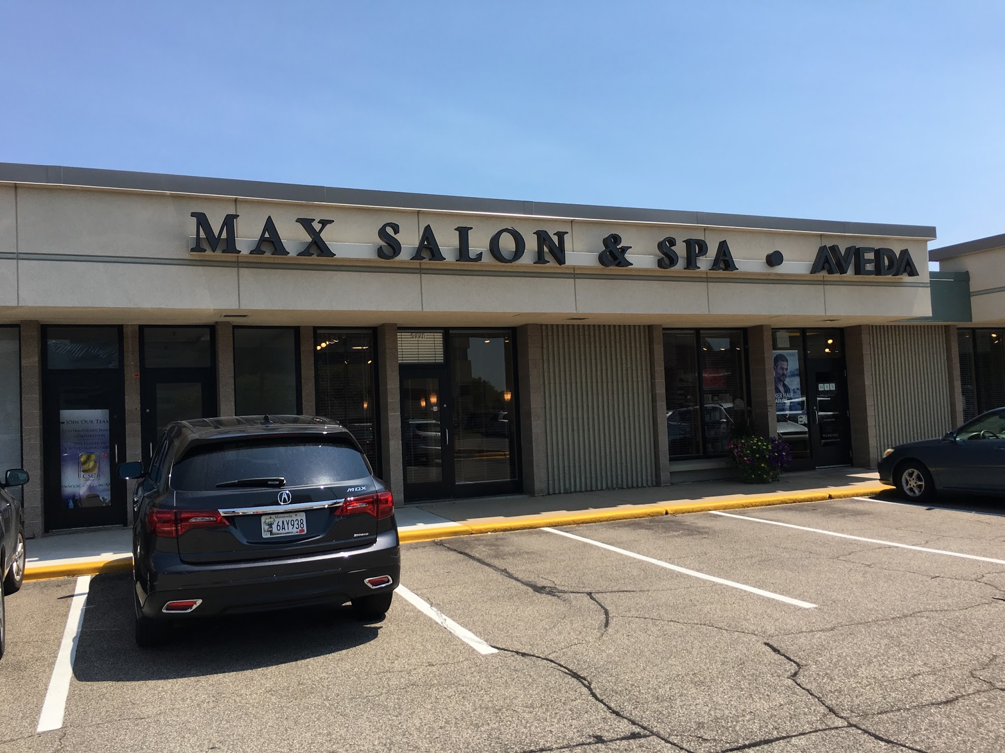 Max Salon & Spa