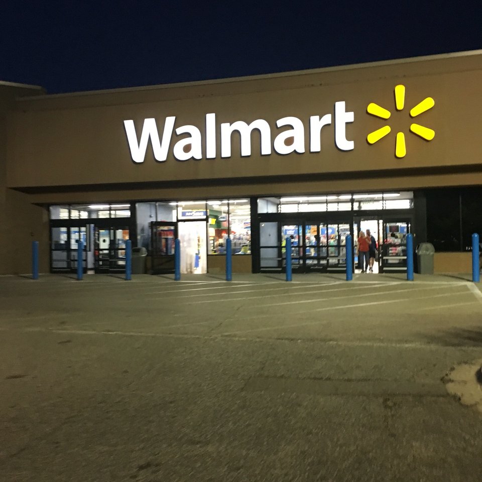 WALMART - 1360 Town Centre Dr, Eagan MN - Hours, Directions, Reviews ...