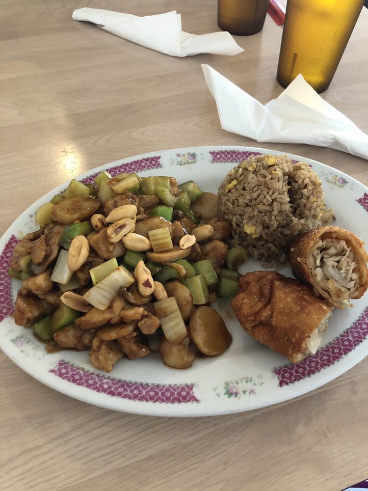 Lucky Inn Chinese Cuisine 6405 City W Pkwy, Eden Prairie