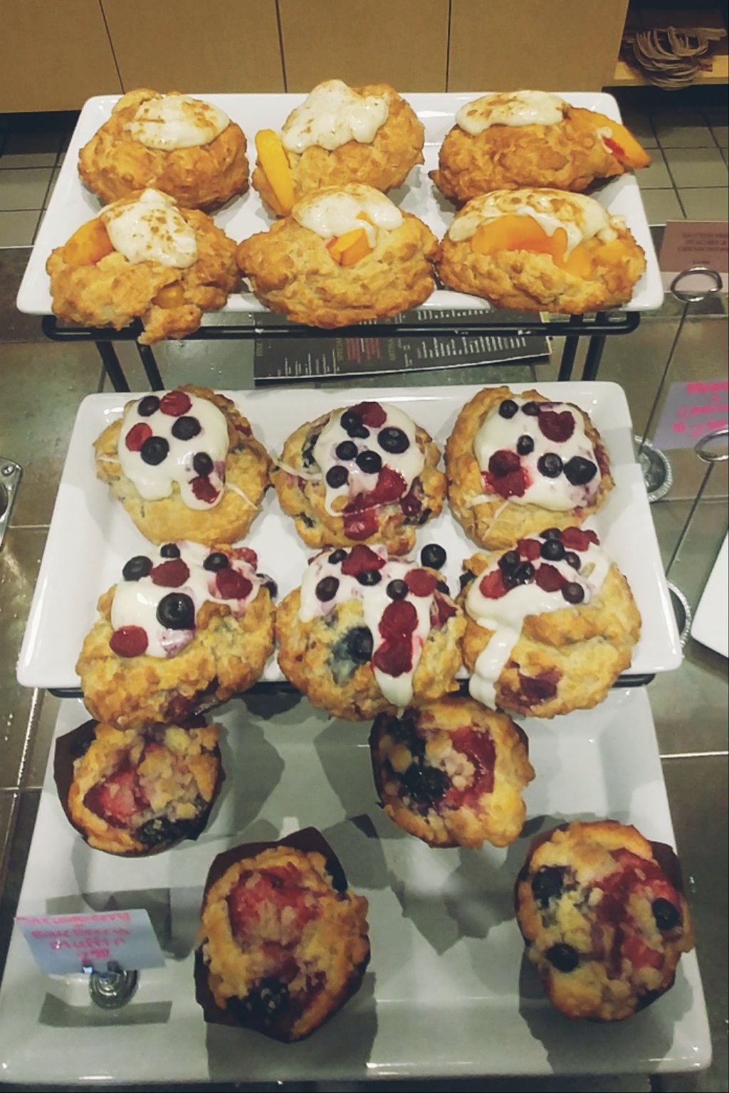 Peoples Organic Coffee & Wine Cafe 990 Prairie Center Dr, Eden Prairie
