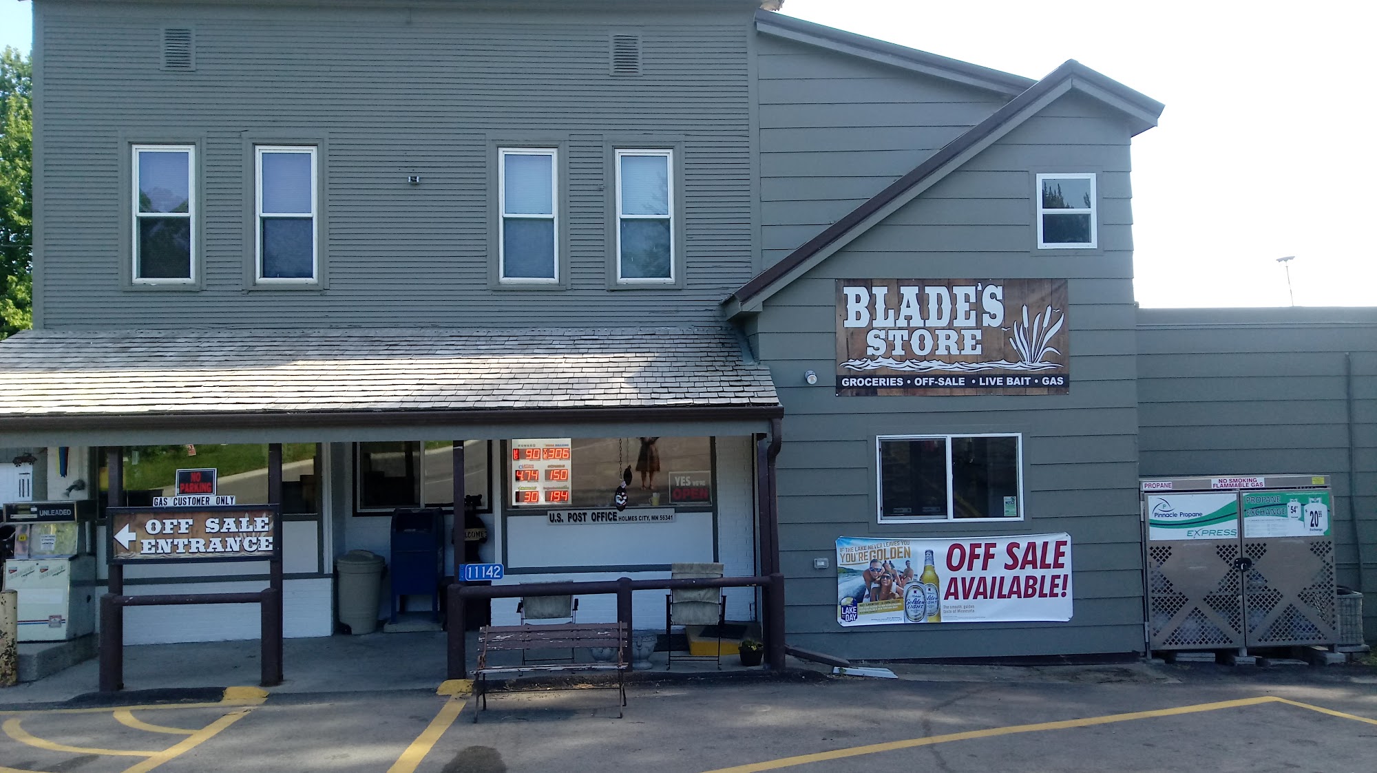 Blade's Store