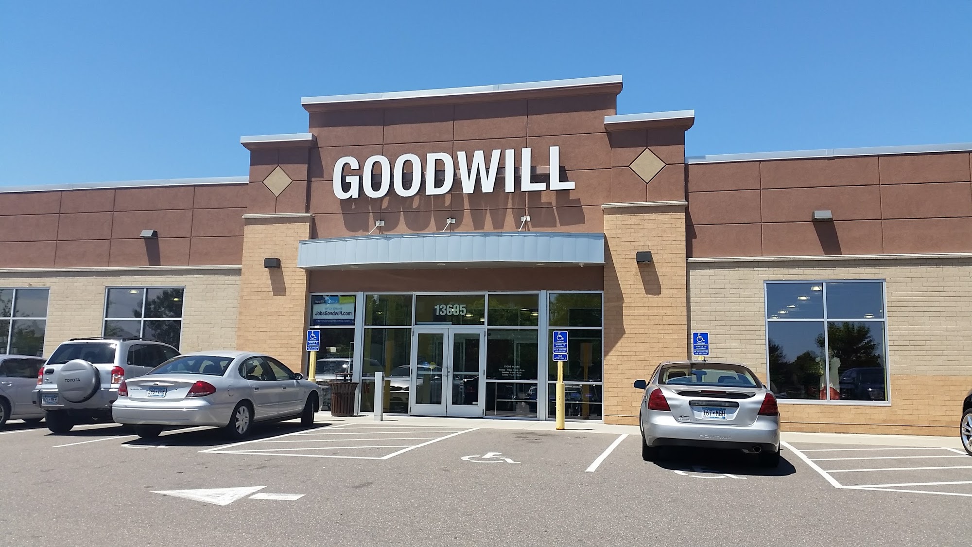 Goodwill - Maple Grove: 80th Circle N