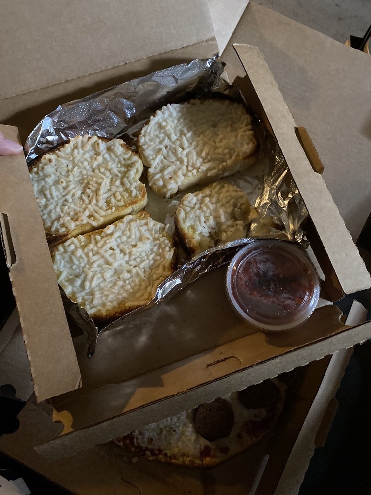 Parkway Pizza 4359 Minnehaha Ave, Minneapolis