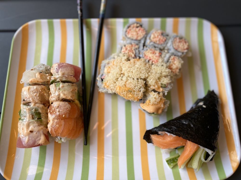 MOMO Sushi 1839 Central Ave NE, Minneapolis