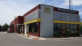 McDonald's 2705 Annapolis Cir N, Plymouth
