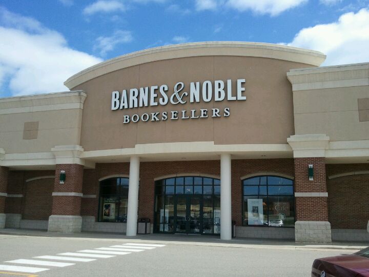 Barnes & Noble Apache Mall 1201, 12th St SW Suite 425, Rochester