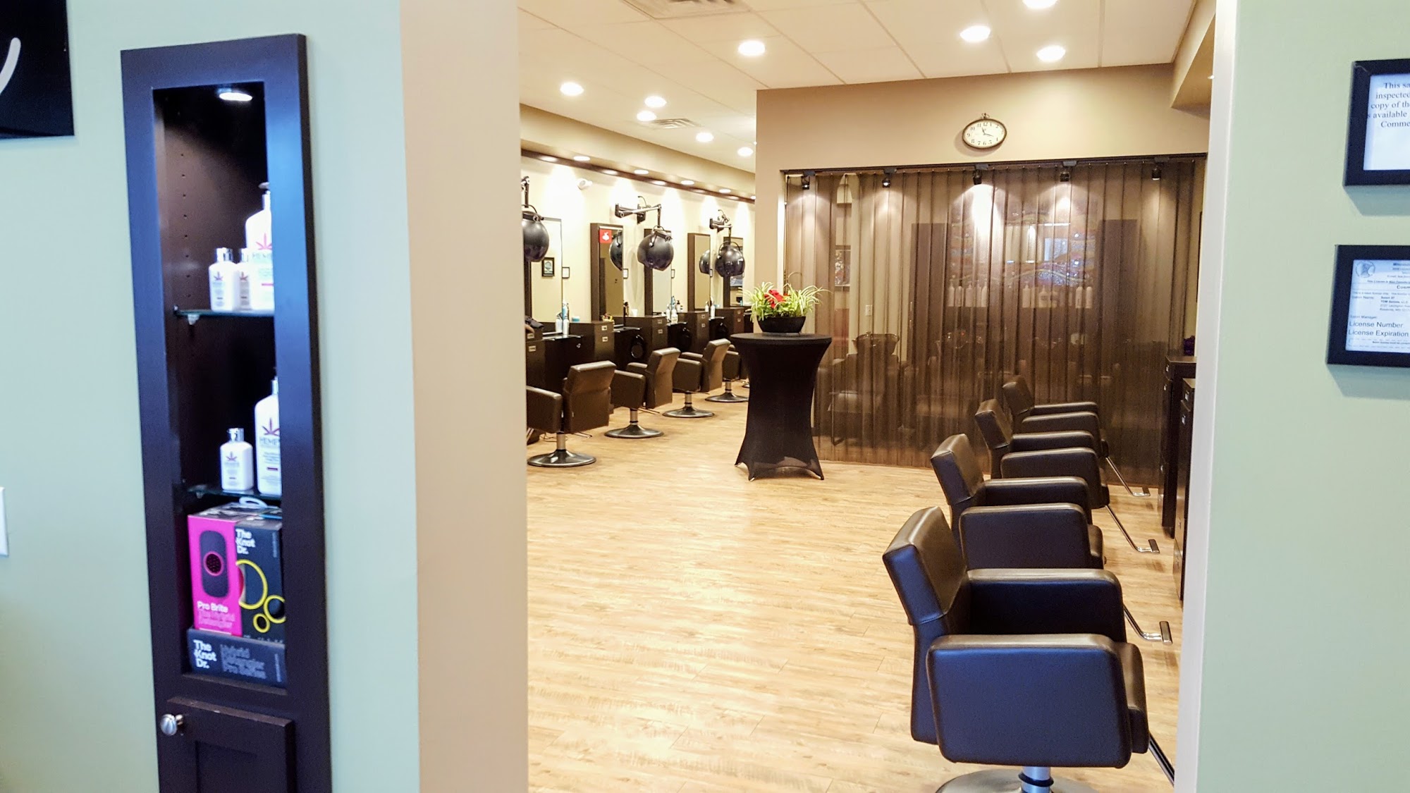 Salon 27