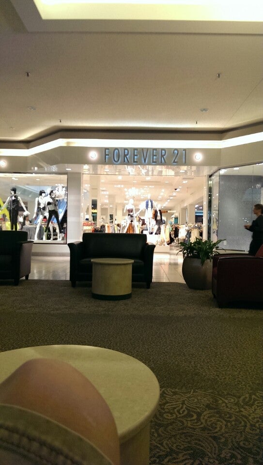 Forever 21 416 Rosedale Shopping Center Space #330, Roseville