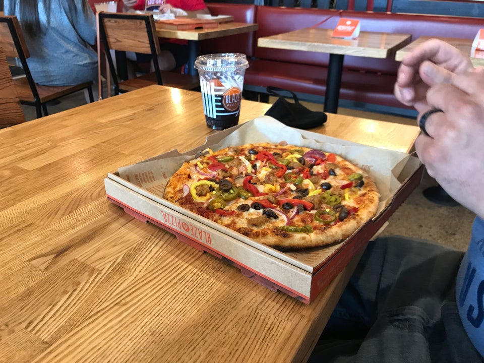 Blaze Pizza 8126 MN-7, St Louis Park