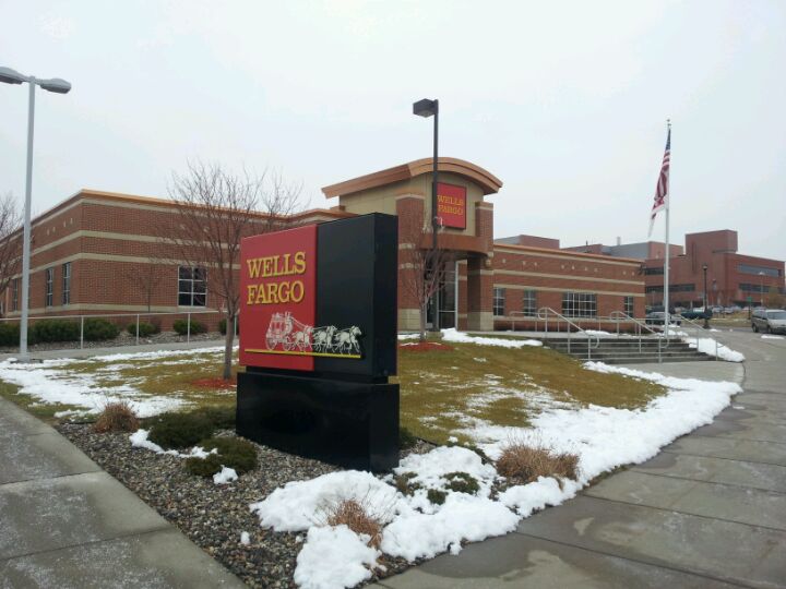 Wells Fargo Saint Paul