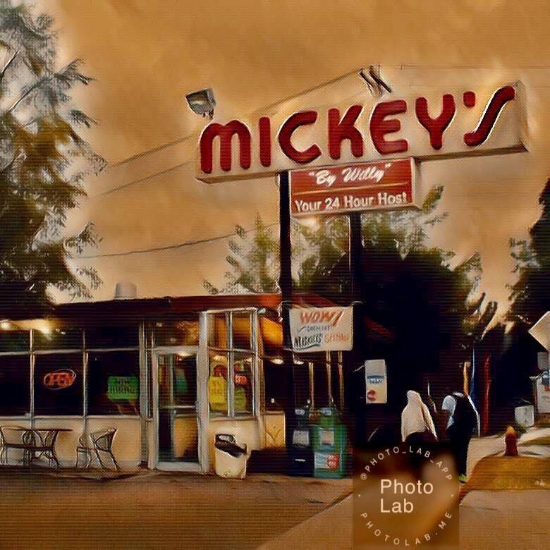 Mickey's Diner 1950 7th St W, St Paul