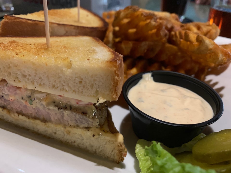Plums Neighborhood Grill & Bar 480 Snelling Ave S, St Paul