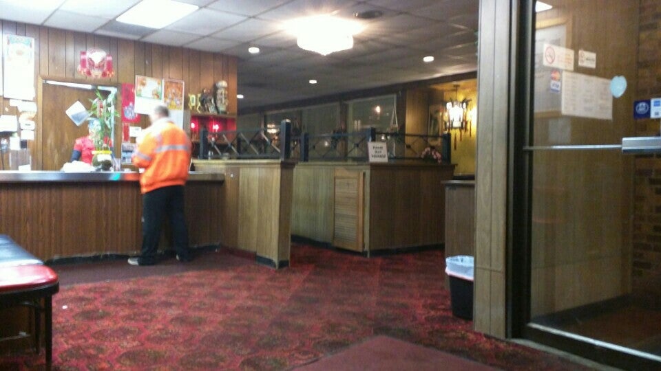 South China Island Inn 2 1420 Rice St, St Paul