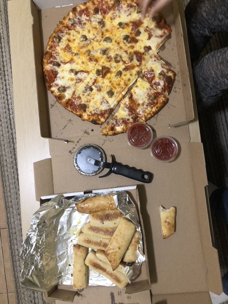 Checker Board Pizza 511 Snelling Ave, St Paul