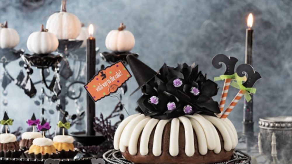 Nothing Bundt Cakes 1580 Grand Ave, St Paul
