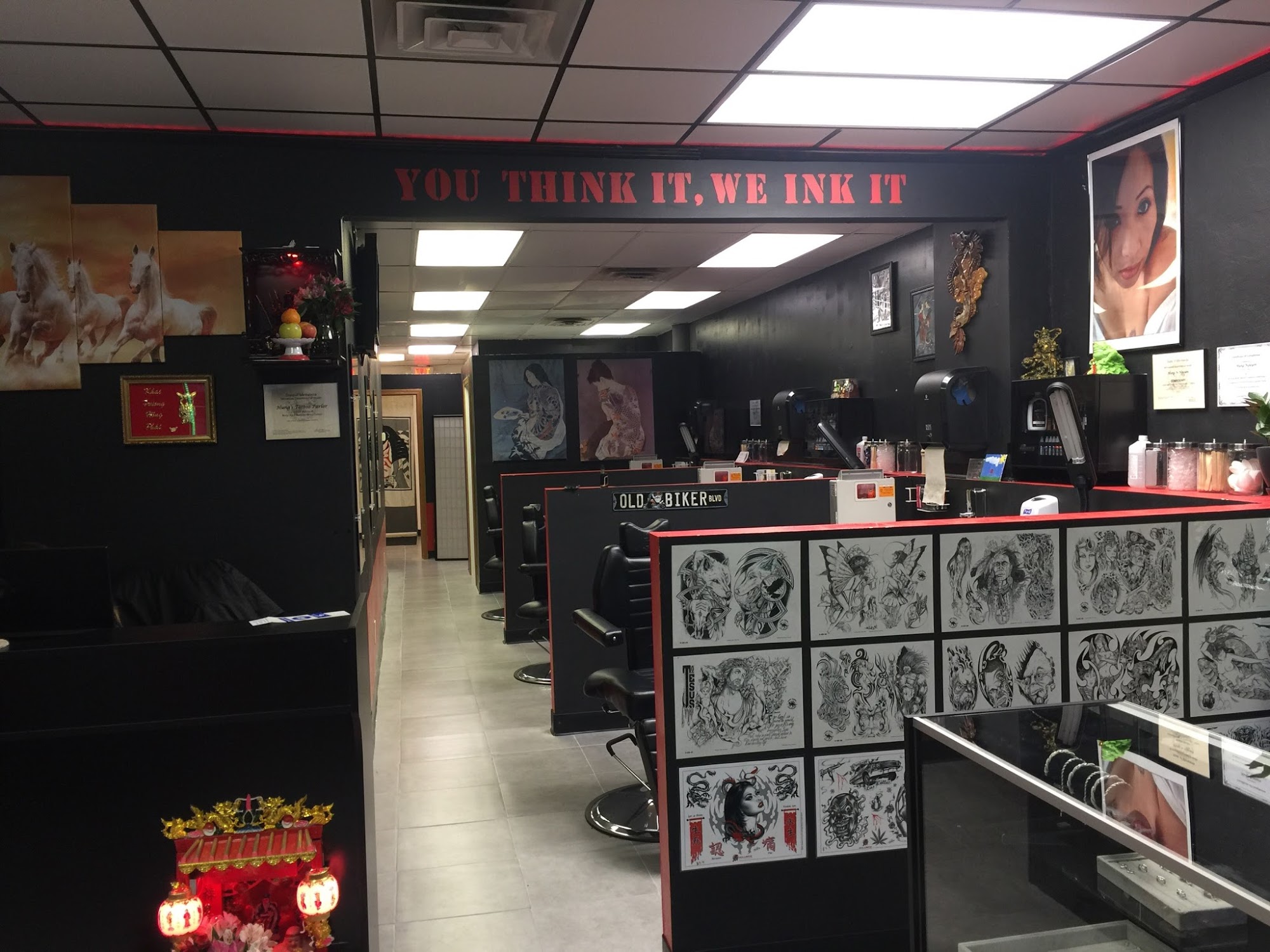 Hung's Tattoo Parlor