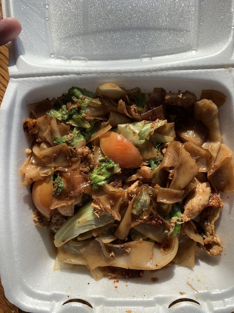 Lisu's Thai Taste Restaurant | St Paul 1552 Como Ave, St Paul