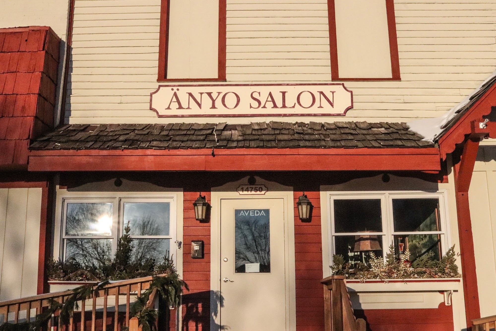 Anyo Salon