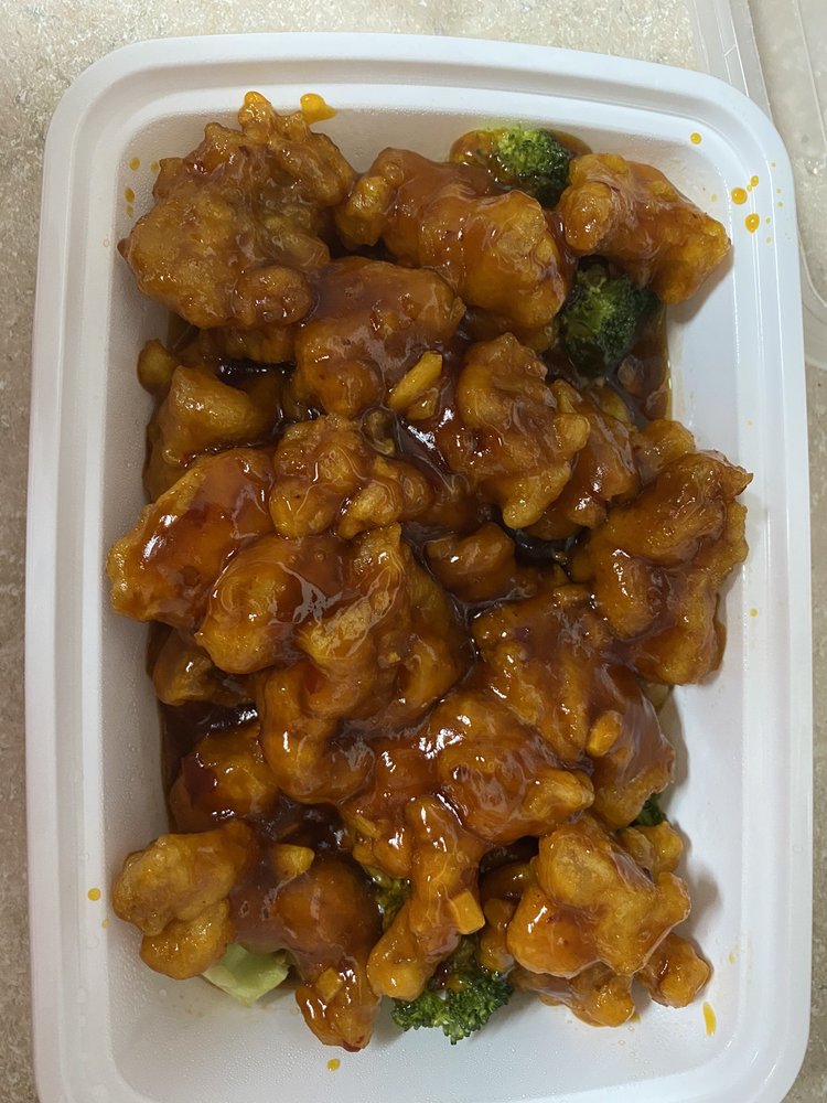 China Garden 8003 MacKenzie Rd #3518, Affton