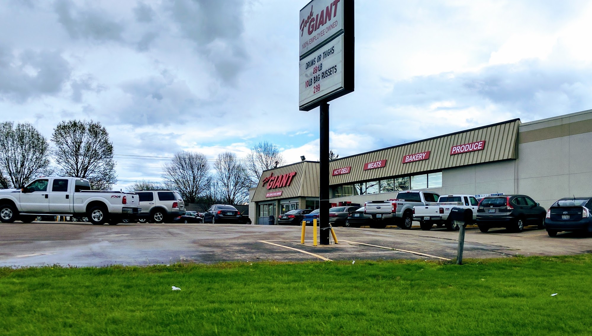 FOOD GIANT 1120 N Kingshighway St, Cape Girardeau MO Hours