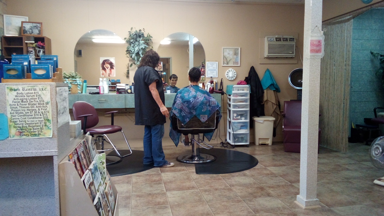Hairtrax Family Hair Salon