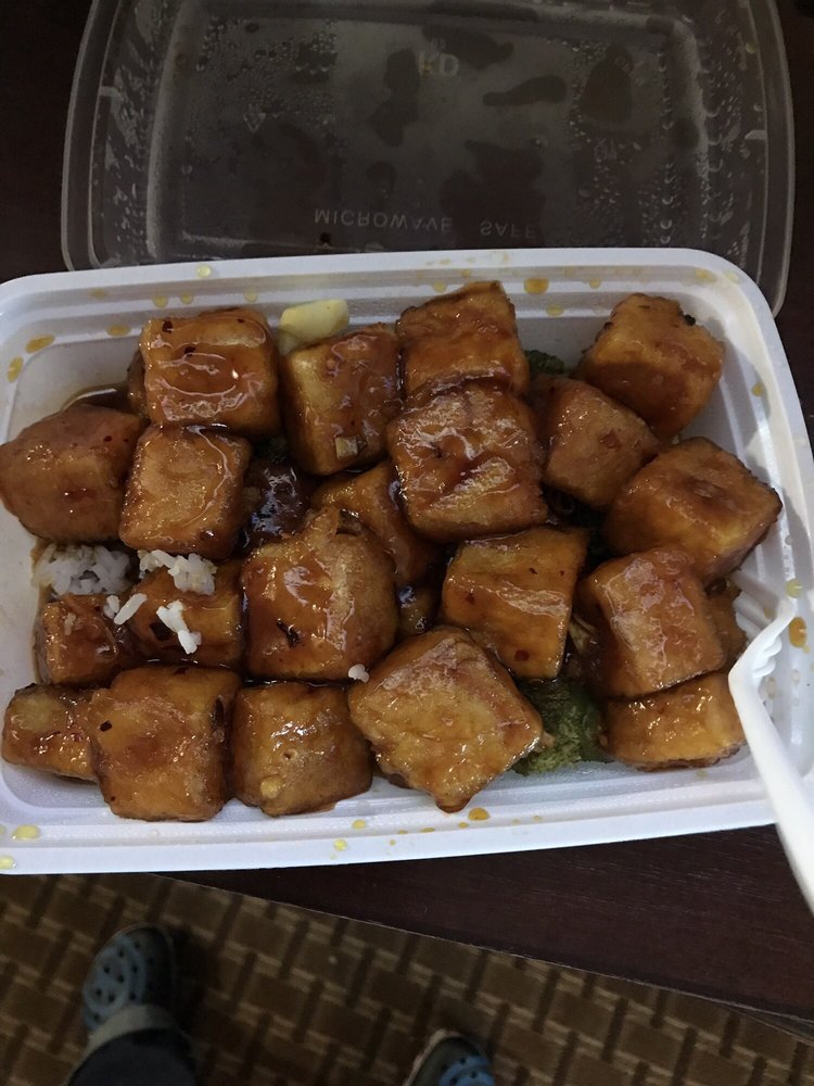 China Moon (Columbia City) 3890 Rangeline St #105, Columbia