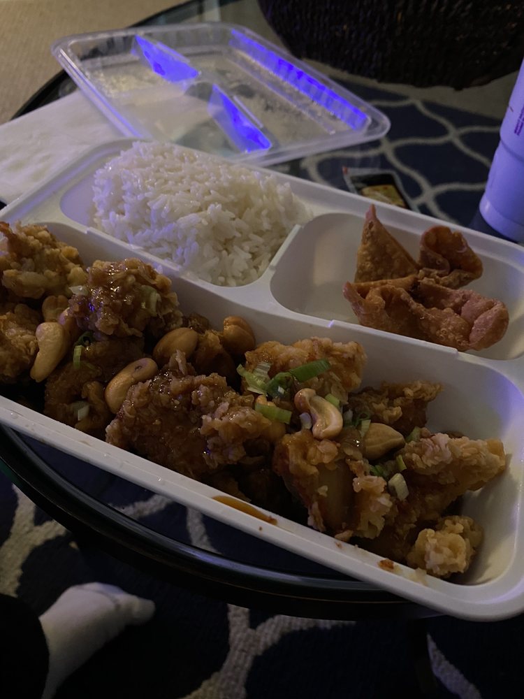 House of Chow 2101 W Broadway, Columbia