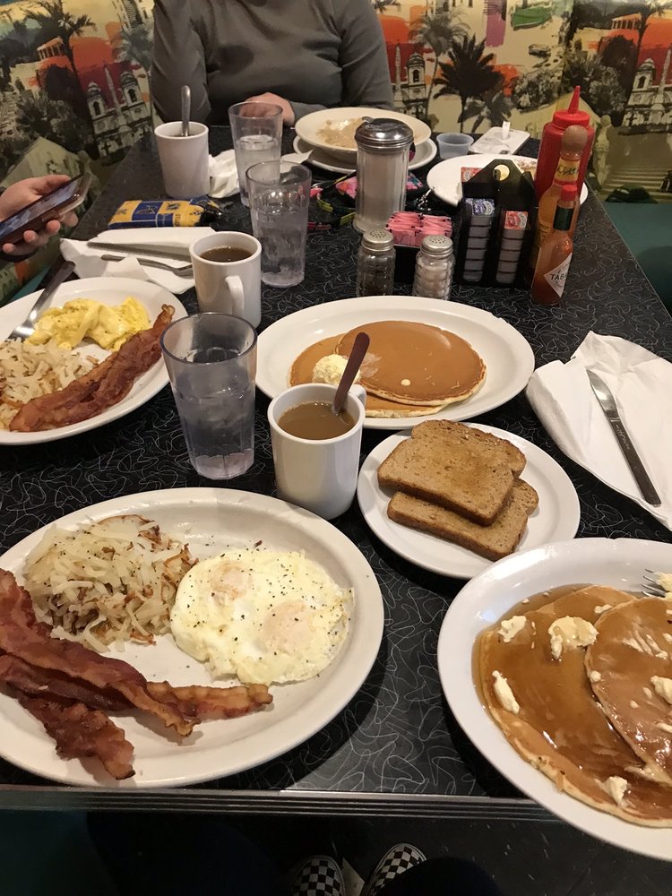 Ernie's Cafe & Steak House 1005 E Walnut St, Columbia