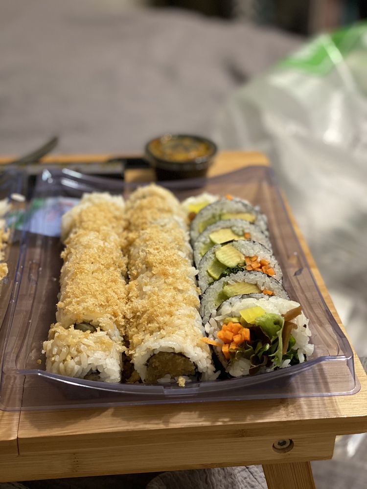 Geisha Sushi Bar 804 E Broadway, Columbia