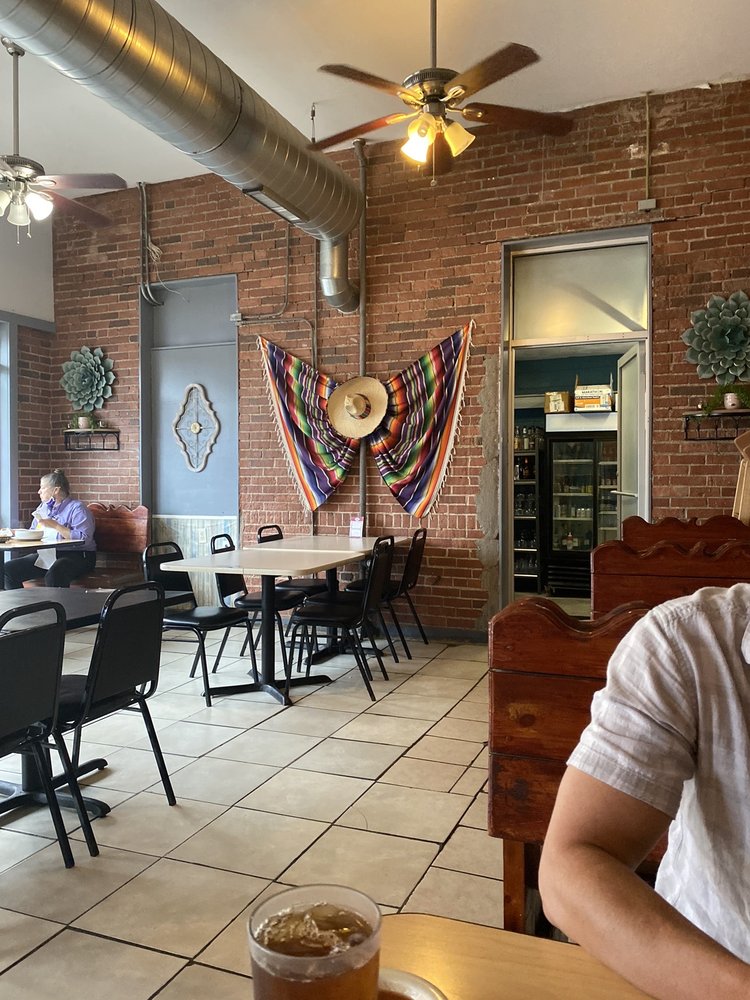 El Oso Mexican Grill 522 E Broadway, Columbia