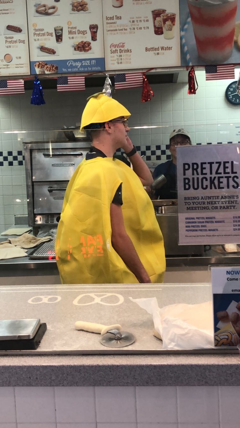 Auntie Anne's 18813 East 39th St S Suite 1308, Independence