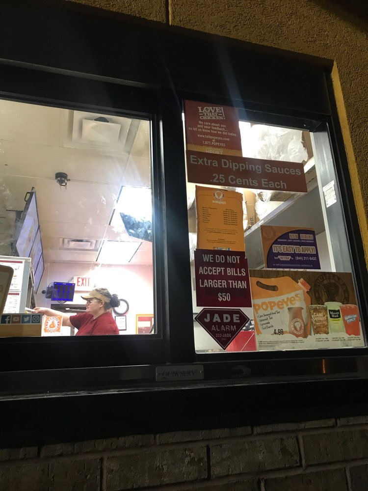 Popeyes Louisiana Kitchen 19510 E US Hwy 40, Independence