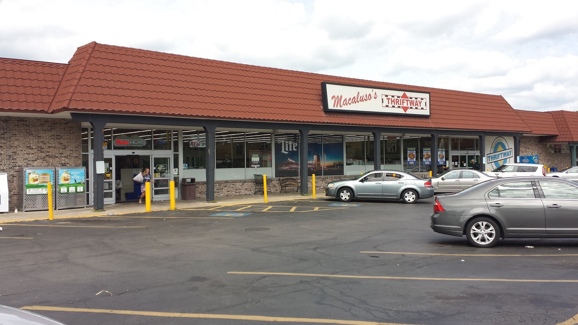 Macaluso's Thriftway and Liquor