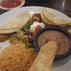 Ixtapa Fine Mexican Cuisine 7103 NW Barry Rd, Kansas City
