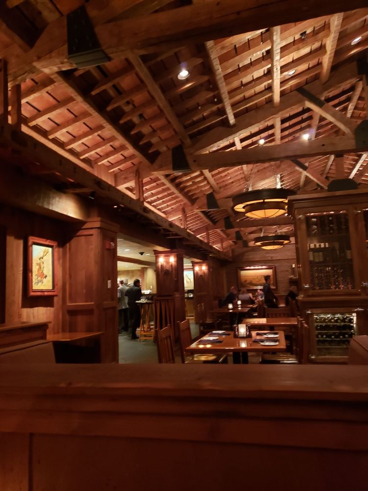 Great Plains Cattle Company 3200 North Ameristar Drive, Kansas City