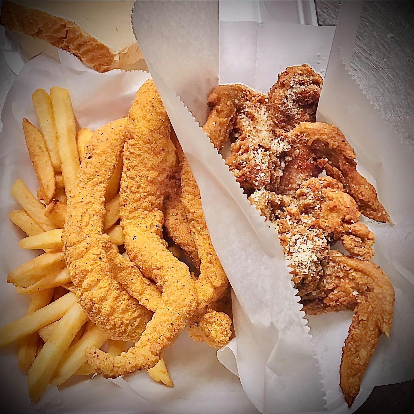 Fat Jack's Chicken & Fish 5912 Blue Pkwy, Kansas City