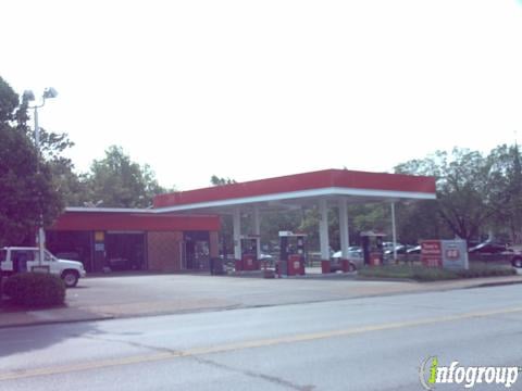 Tom's Service Station 400 N Kirkwood Rd, Kirkwood