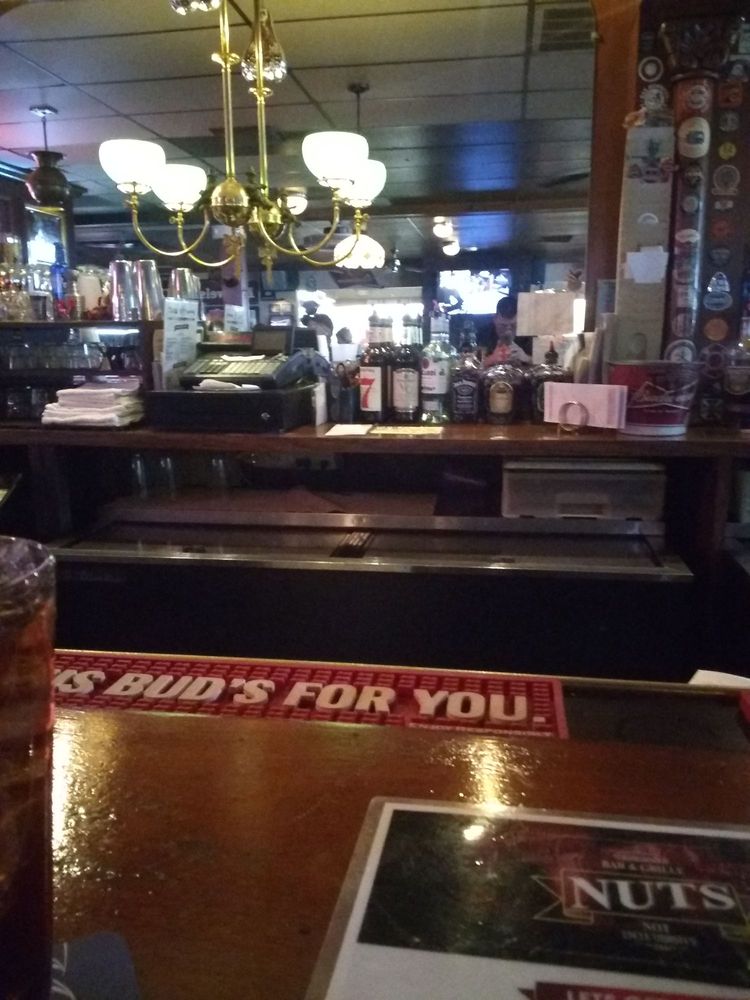 Maryland Heights, MO Restaurants Open for Takeout, Curbside Service and