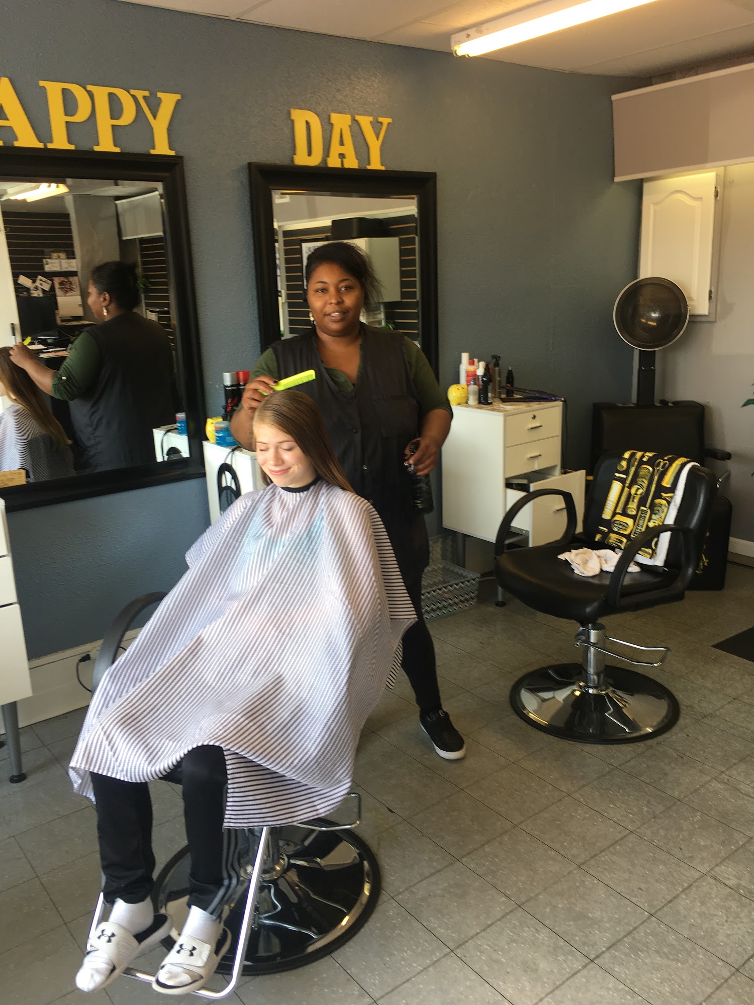 Cut To The Chase Family Hair Salon