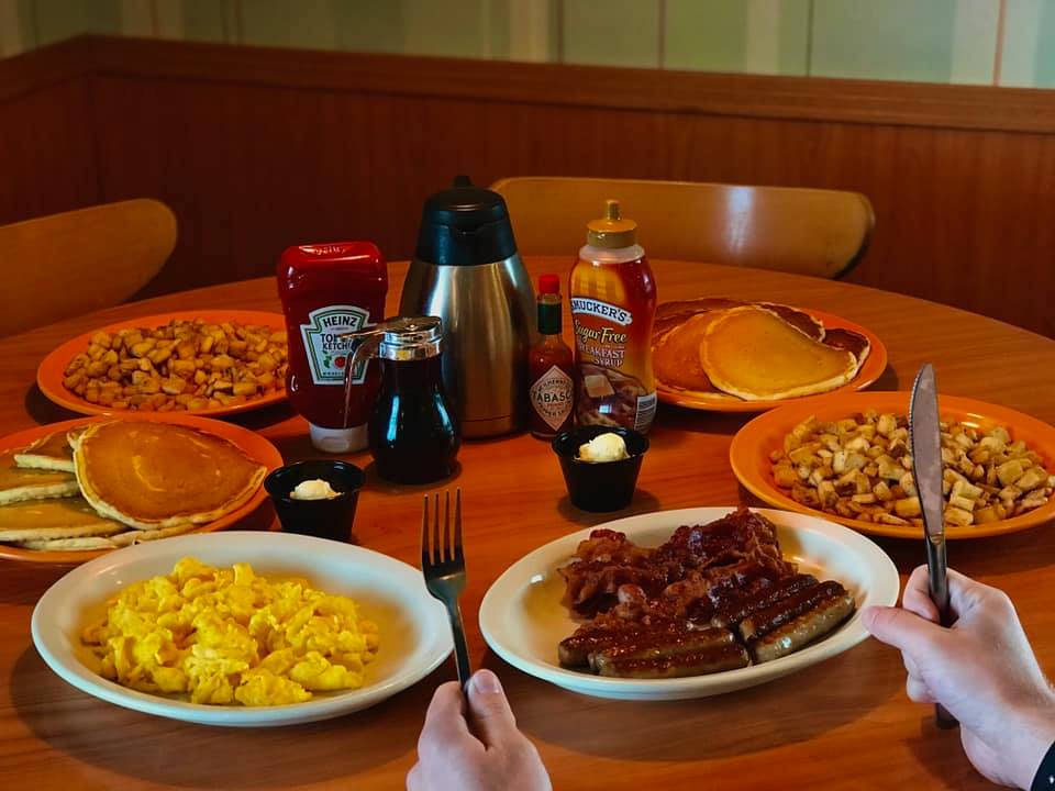 Village Inn 2036 S Glenstone Ave, Springfield