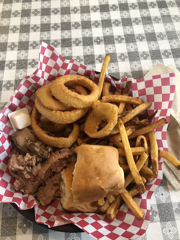 Wilson's Chuckwagon 1820 W Kearney St, Springfield