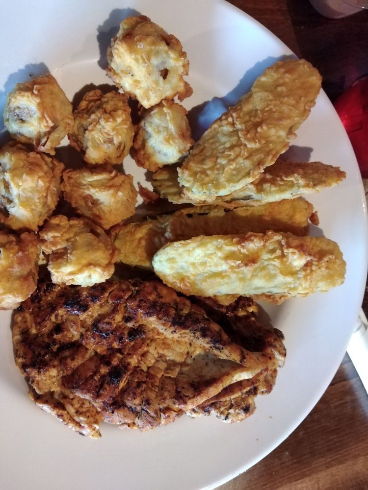 The Roost Bar & Grill (Republic Rd) 4216 S Cox Rd #112, Springfield