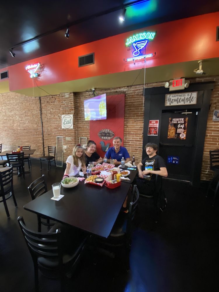 Chicken's Place 142 N Main St, St Charles