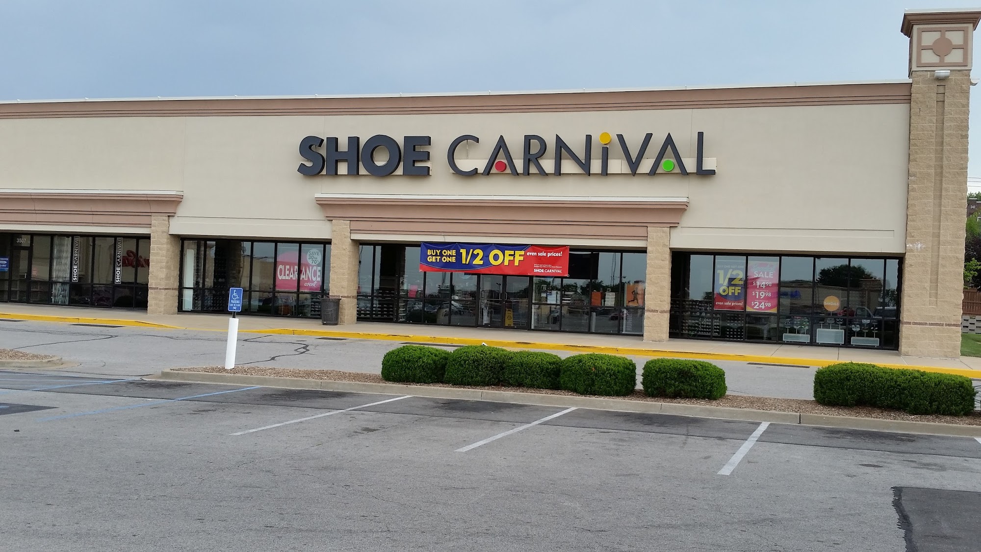 Shoe Carnival