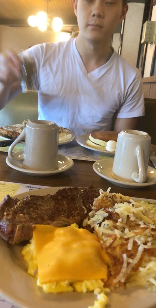Uncle Bill's Pancakes 3427 S Kingshighway Blvd, St. Louis