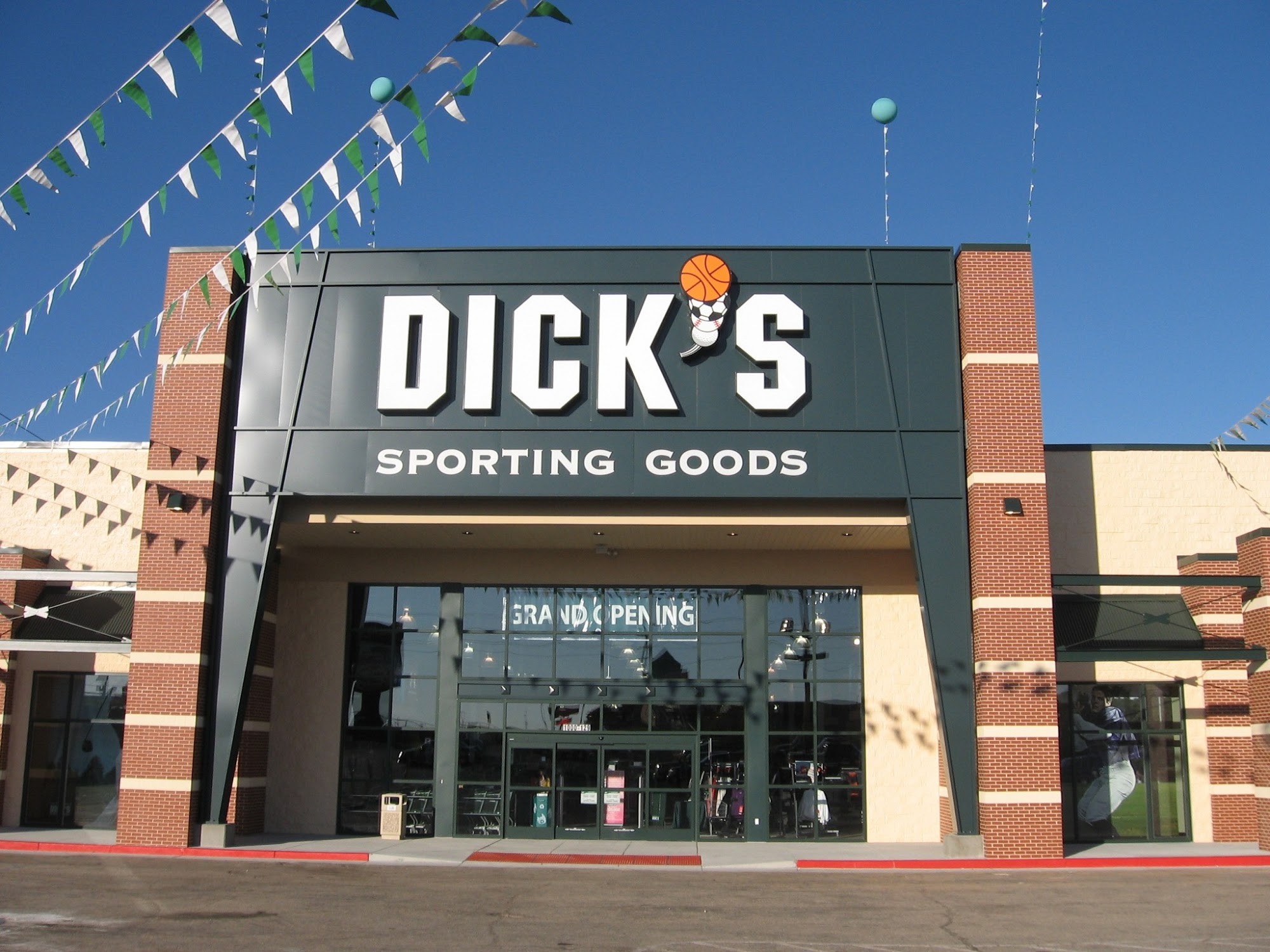 DICK'S Sporting Goods