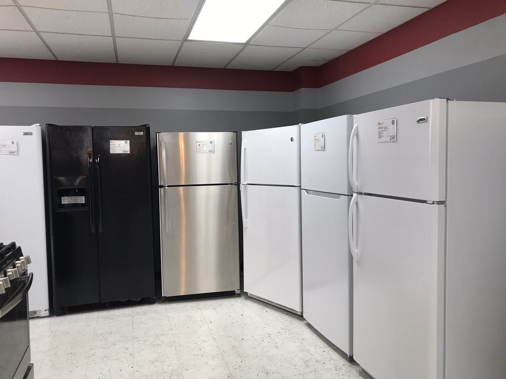 Spot Cash Tire & Appliance 140 MS-12, Kosciusko