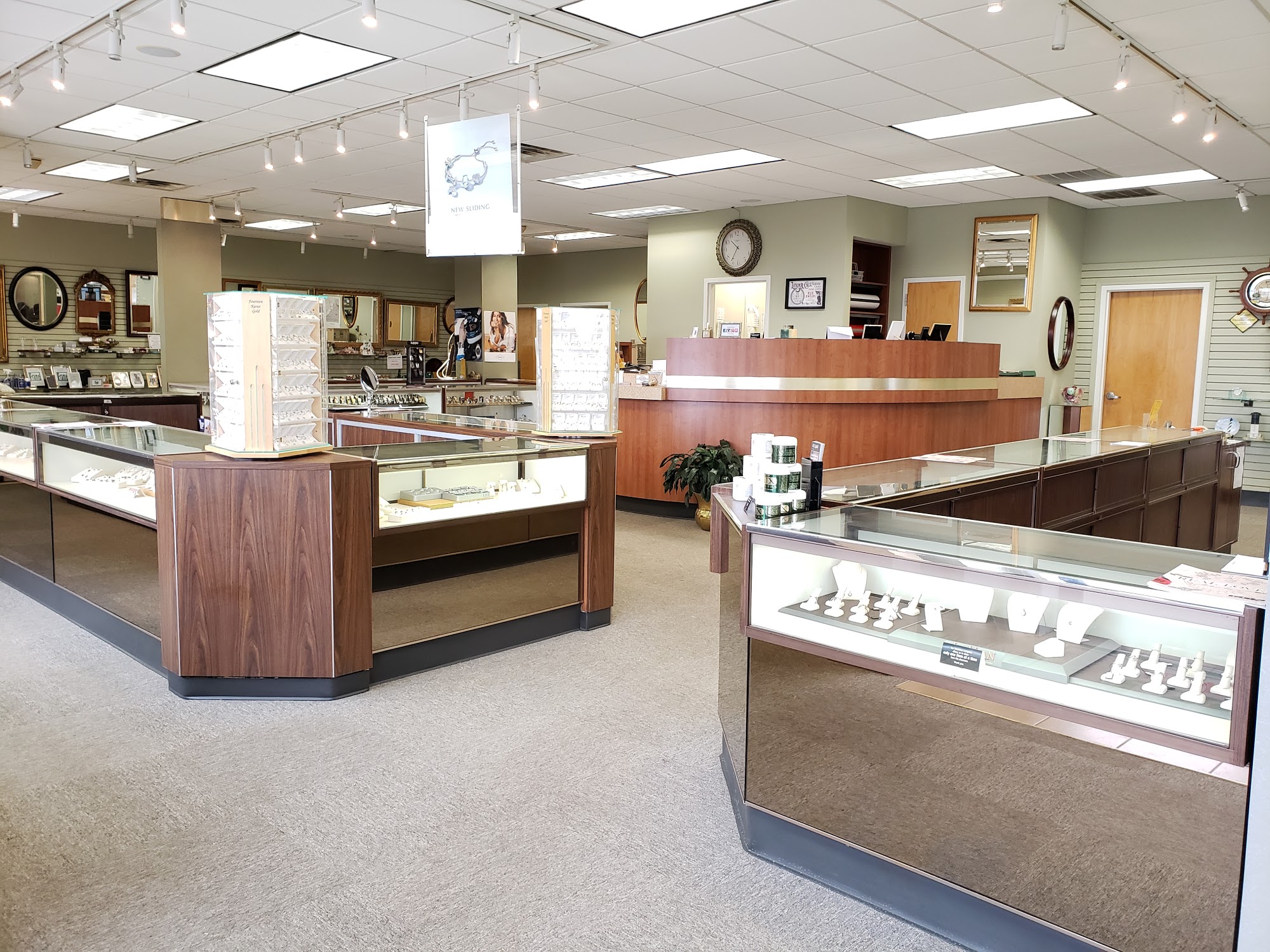 Kux Jewelers