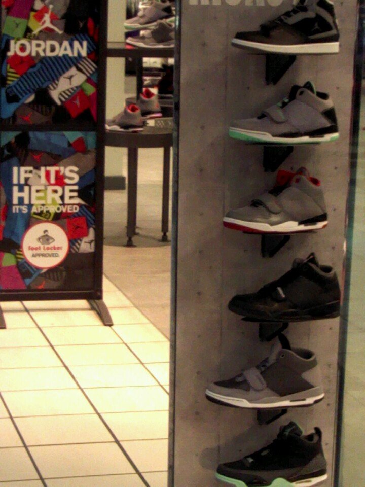 Foot Locker 1000 Bonita Lakes Cir, Meridian