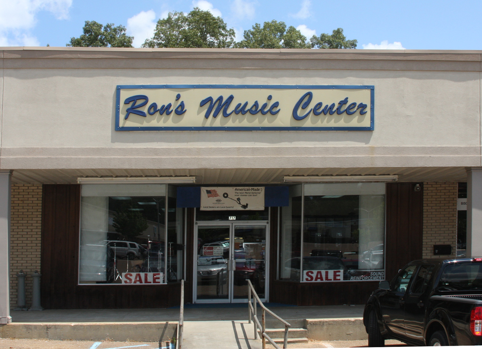 Ron's Music Center